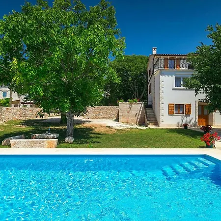 Taki Holiday home